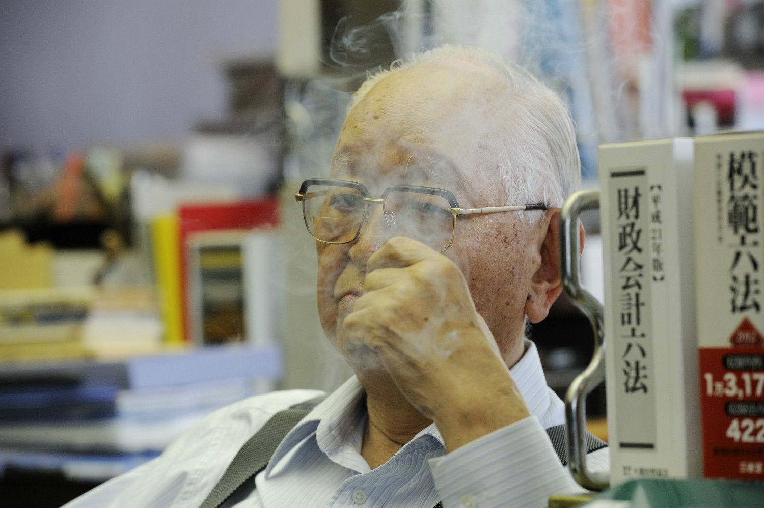 [写真](2ページ目)「国民栄誉賞スクープ」 なぜ読売は他の追随を許さなかったのか？ 文春オンライン