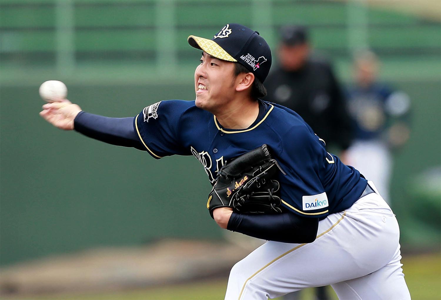 さよならは早すぎる オリックス・佐藤世那の“独特なフォーム”をもう一度 文春オンライン