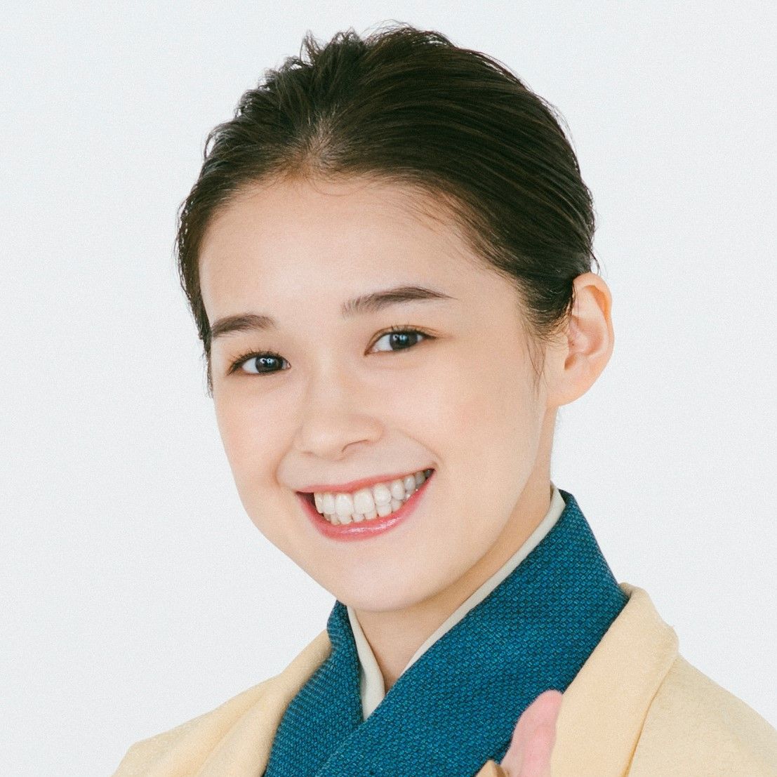 林家つる子 年収