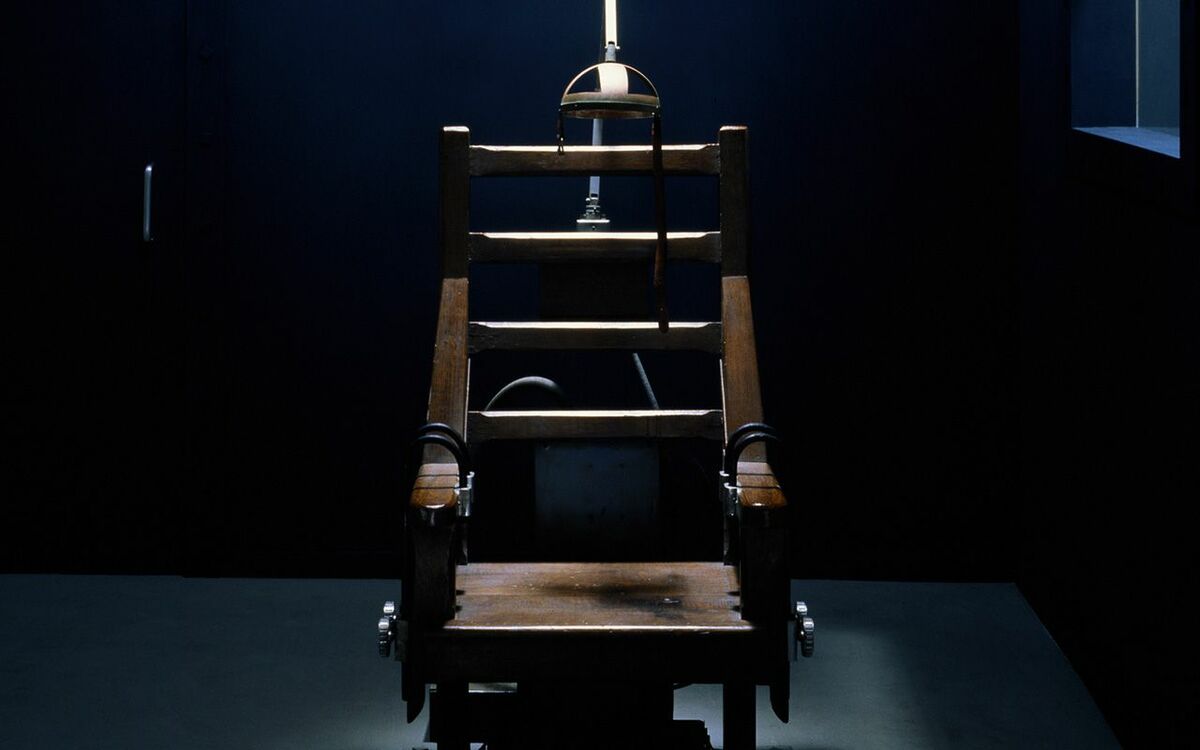 「死刑を逃れる道もあったのに…」恋人の家族を皆殺し→合計10人を殺害した19歳少年が犯した『人生最後の失敗』（海外の事件・1958年） | 文春オンライン