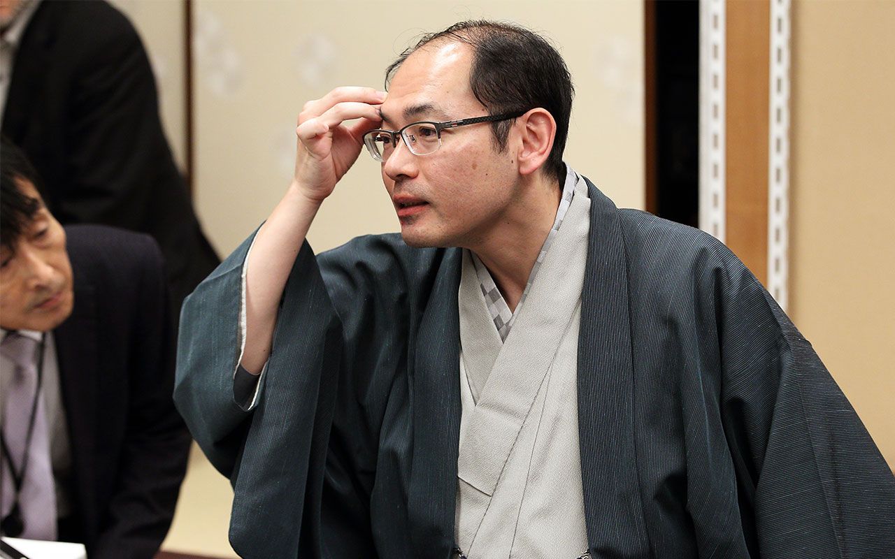 百折不撓の棋士”木村一基、46歳の初タイトル獲得で流れた涙、涙、涙