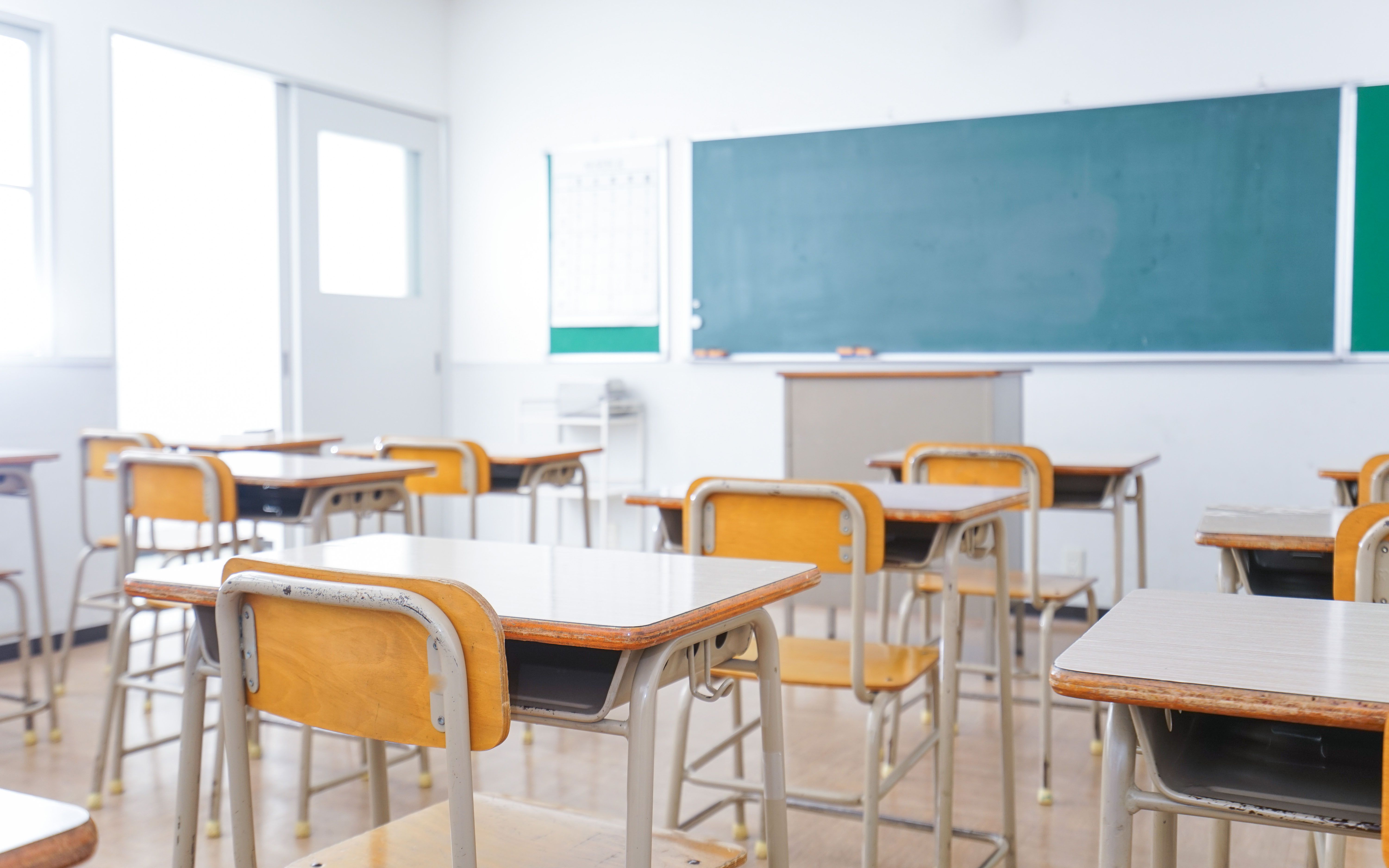 2ページ目 なぜツーブロや茶髪はだめなの 教員が口を揃えて言う 教育的言い訳 の正体 文春オンライン