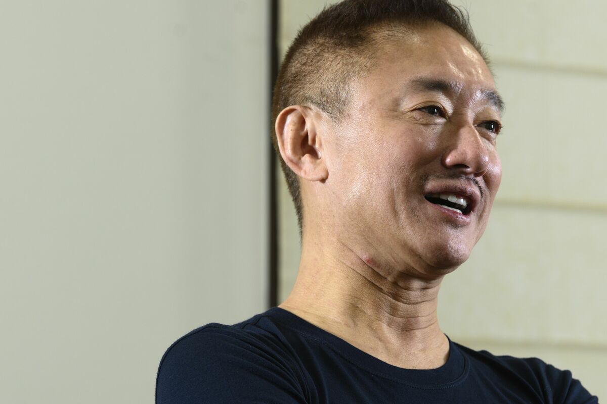 [\u5199\u771f](17\u30da\u30fc\u30b8\u76ee)\u300c\u4eba\u9593\u3063\u3066\u904a\u5712\u5730\u306e1\u65e5\u5238\u3092\u6301\u3063\u3066\u751f\u307e\u308c\u3066\u304f\u308b\u3088\u3046\u306a\u3082\u306e\u3060\u3068\u601d\u3046\u3093\u3067\u3059\u300d \u30ab\u30b8\u30ce\u3067106\u5104\u5186\u5931\u3063\u305f\u5927\u738b\u88fd\u7d19\u5143\u4f1a\u9577\u304c\u201c\u7d76\u671b ...