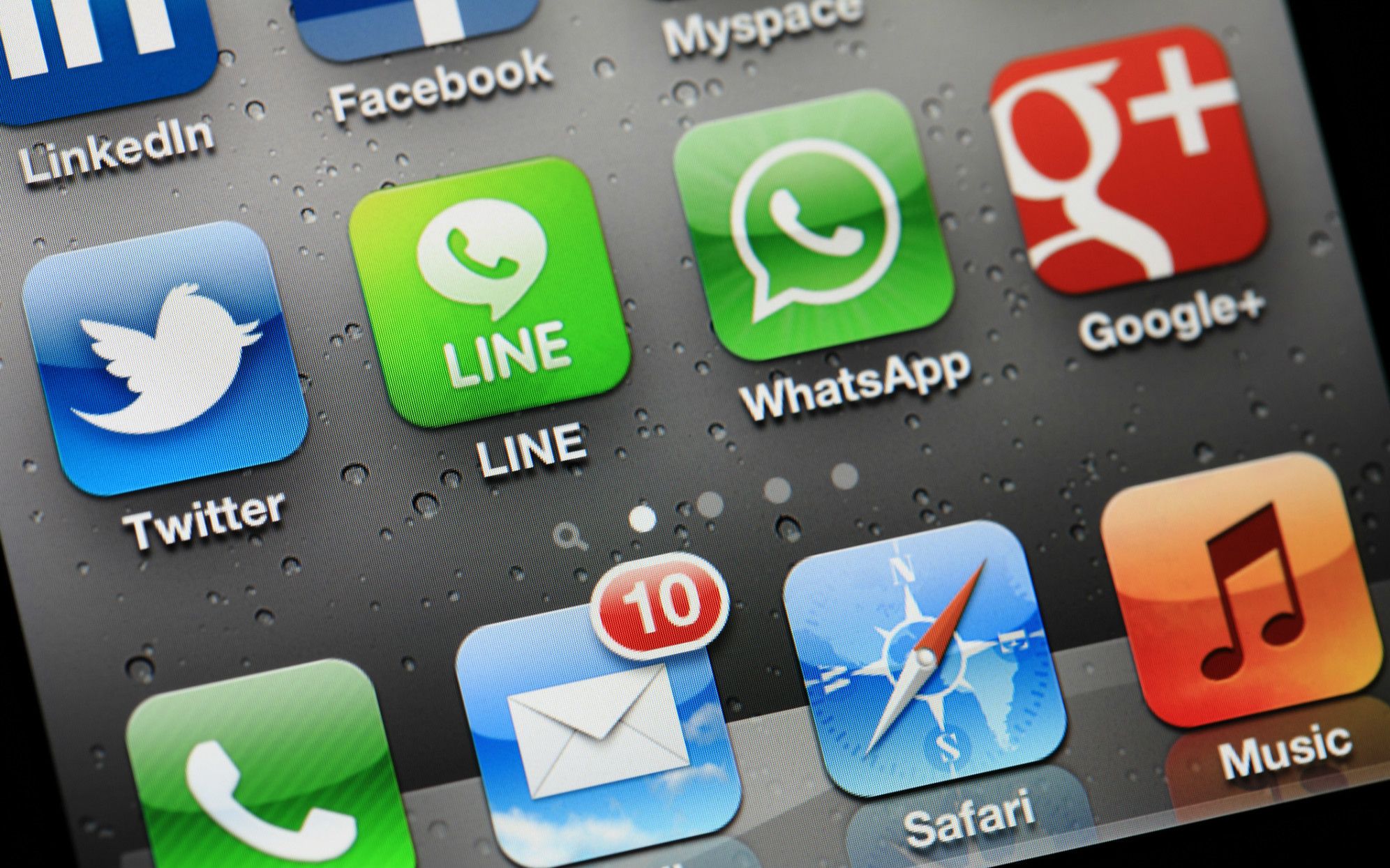 遅刻の連絡をlineでしてはいけない理由 文春オンライン