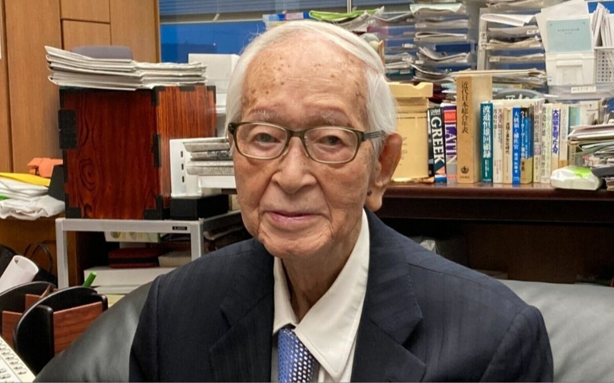 2ページ目)「中曽根さんが101歳で亡くなったから、自分もせめて100歳