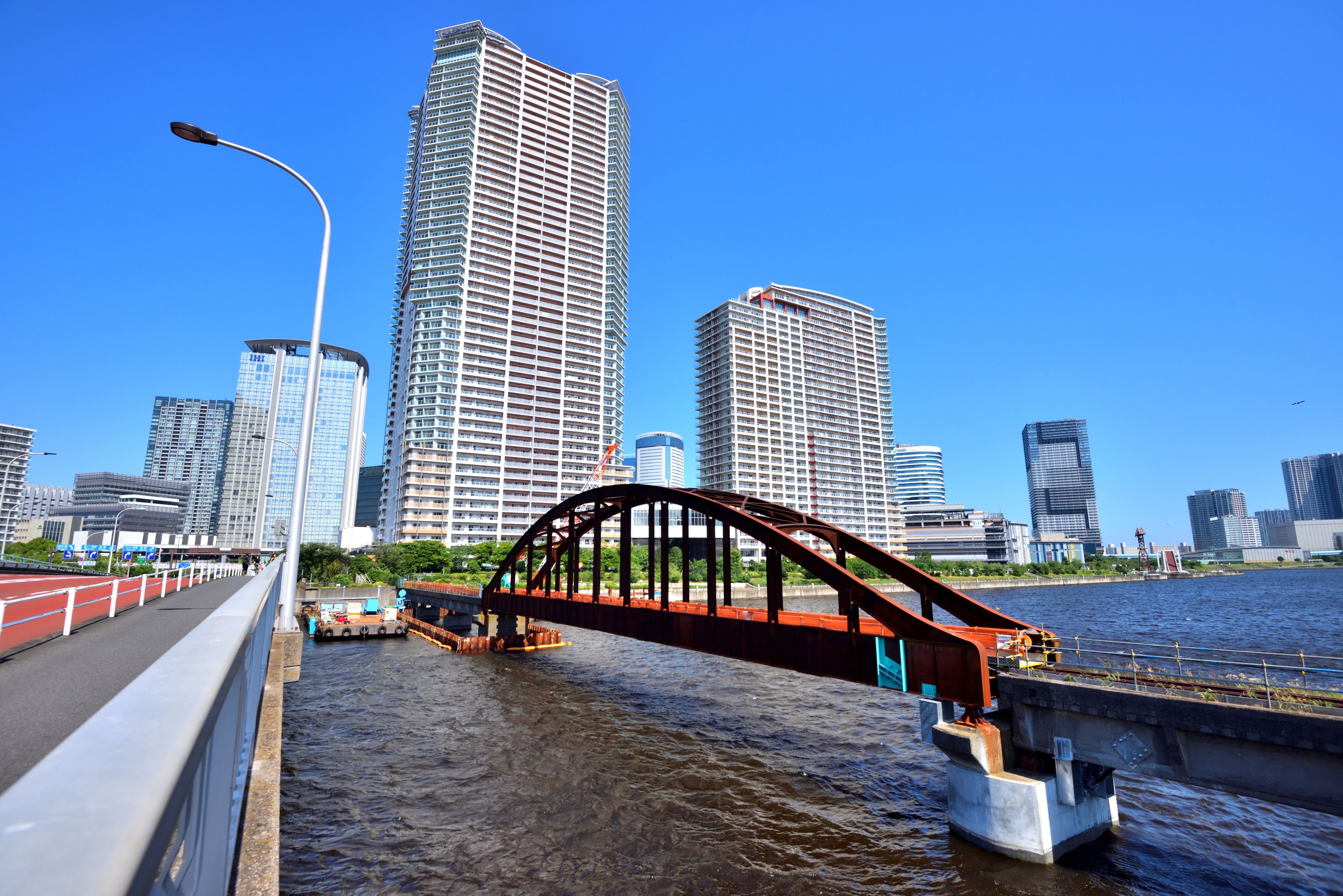 世帯年収1500万円 でもマンション購入をあきらめざるを得ない…“不動産高騰”で始まった国や自治体の“不毛な規制”とは（文春オンライン）｜ｄメニューニュース（NTTドコモ）