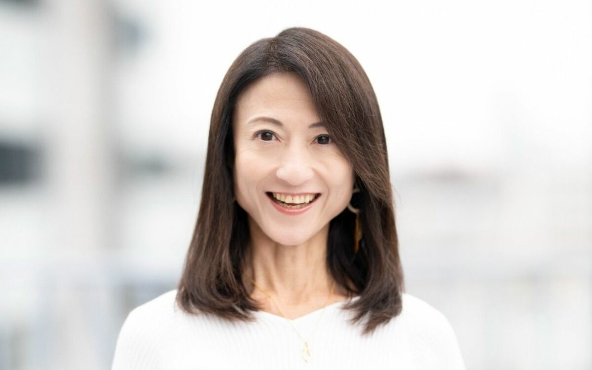 「え、これ私が払うんですか?」“詐欺師の元夫”に騙され、借金3億超を背負うことに…元TBSアナ・木村郁美(53)が明かす、“結婚詐欺被害”の全貌 | となりの結婚 | 文春オンライン