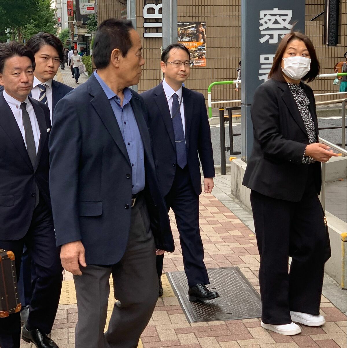 [写真](8ページ目)《速報》「木原事件」をめぐり警視庁大塚署が安田種雄さん遺族を呼び出し〈被疑者不詳の殺人〉告訴状を受理し、再捜査へ ...