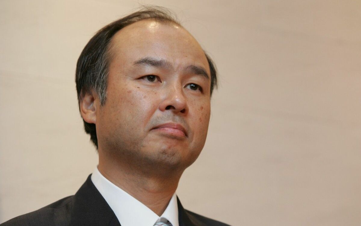 室温25度に設定された部屋でダウンジャケットを着て…ソフトバンク孫正義が“初対面の男”を試した《極秘ランチ》の全貌 | 文春オンライン