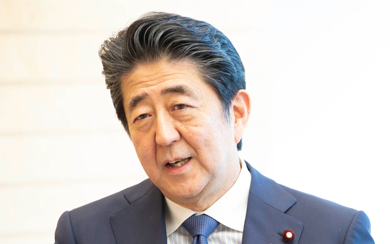 安倍晋三前首相が 1年延期 にこだわった理由をしれっと改ざん 東京五輪関係者が 責任逃れのラストスパート をかけ始めた 文春オンライン