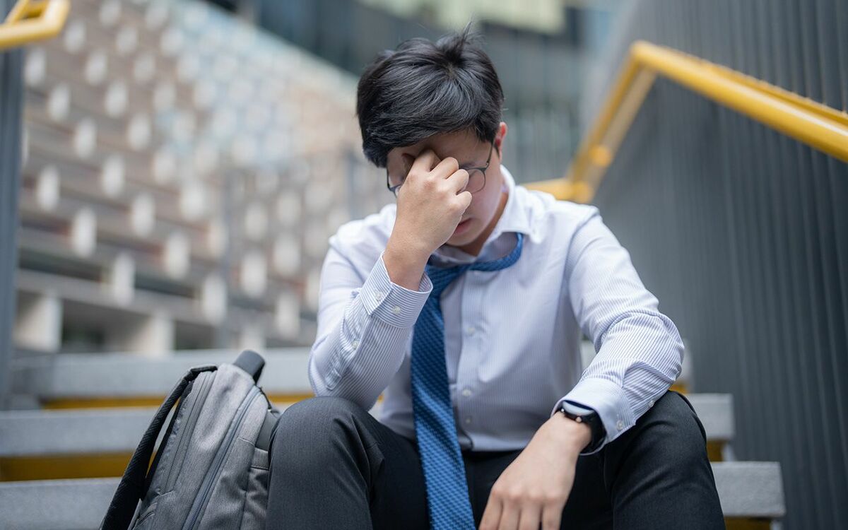 「何もできないんだな」テレアポ、葬儀会社、自動販売機の補充の仕事もすべてクビ…48歳・無職男性が気づいた「営業職は潰しがきく」のウソ | 文春オンライン