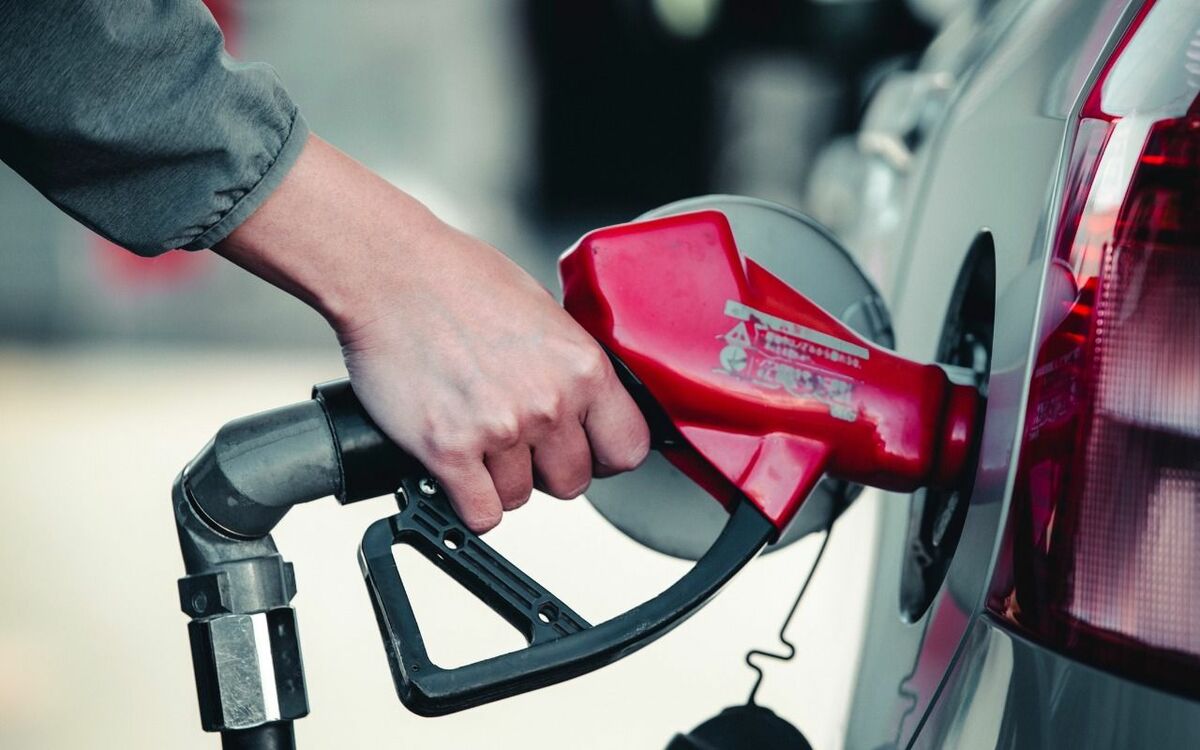 軽自動車に軽油 だけじゃない ベテラン店員が語るガソリンスタンドに来たヤバい客 文春オンライン