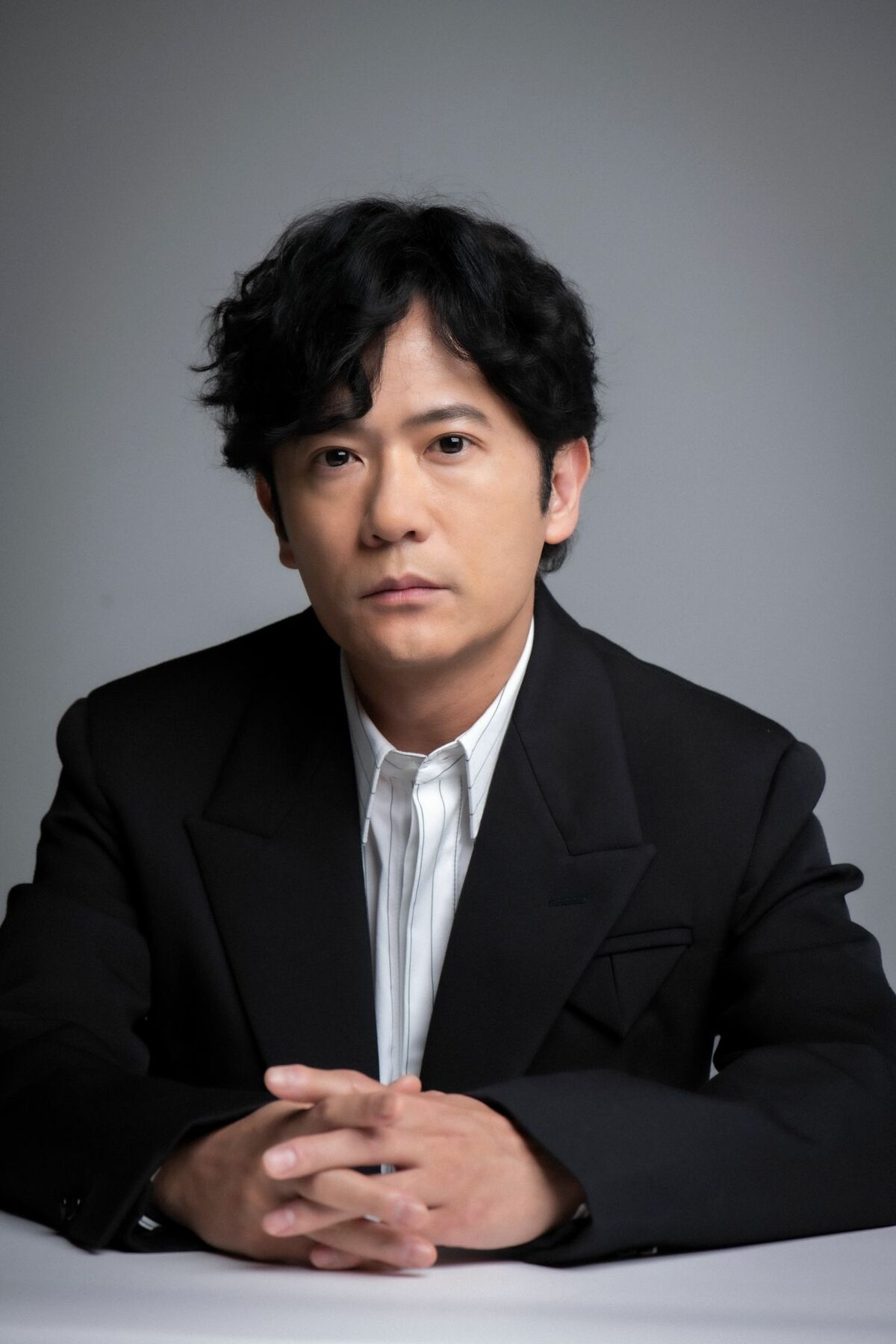 [写真](16ページ目)「『世界に一つだけの花』のあとグループの仕事が忙しくなり…」稲垣吾郎（49）が30代前半に“本当はやりたかった仕事