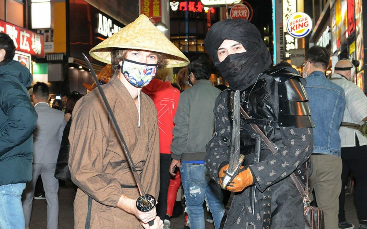 3ページ目)目立ったのは外国人とYouTuber…渋谷ハロウィーンの“カオス”を物語る写真30選 | 文春オンライン