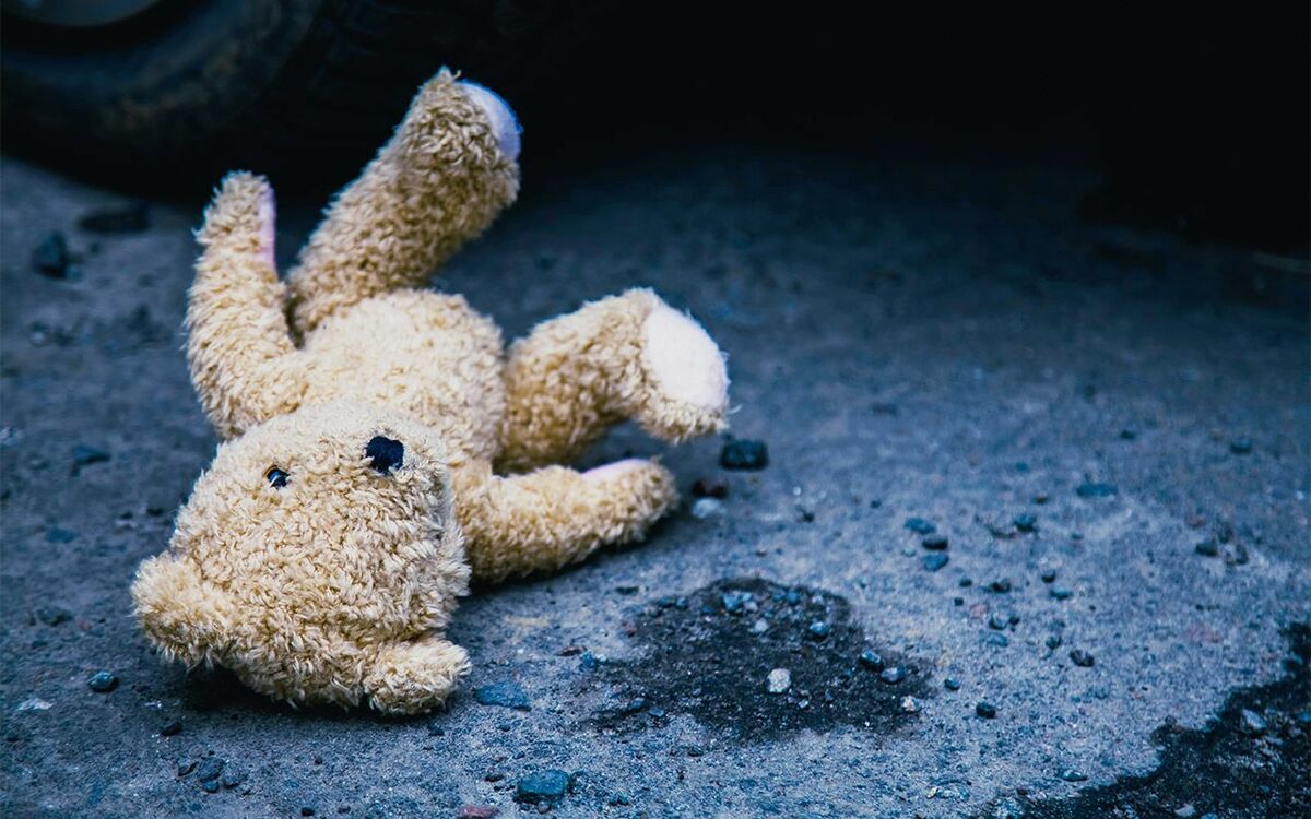 「逮捕のきっかけは腐乱した男性遺体」わずか1ヶ月半で8人殺害…お金持ちの子供が「日本最悪の殺人犯」になった理由(昭和40年の事件) | 文春オンライン
