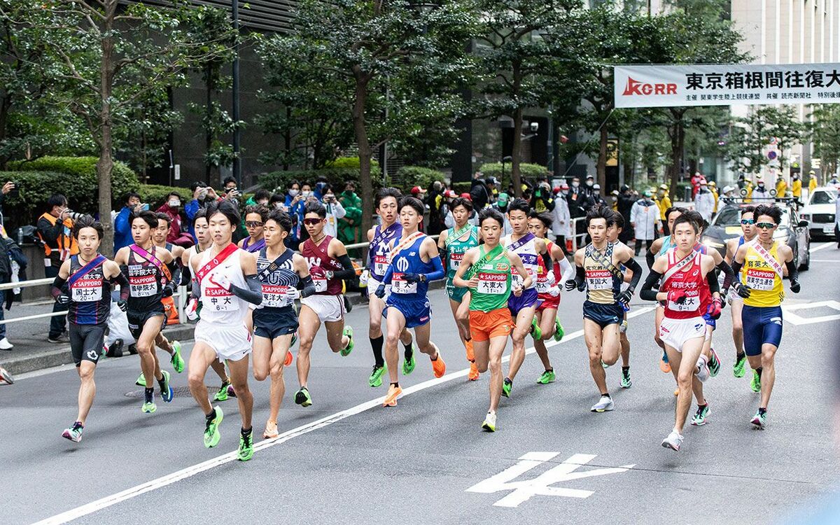 ナイキ一強」「厚底絶対主義」は終わるのか？ シューズで見る箱根駅伝2023〈本戦＆予選会 出場選手シューズ一覧付き〉 | 文春オンライン