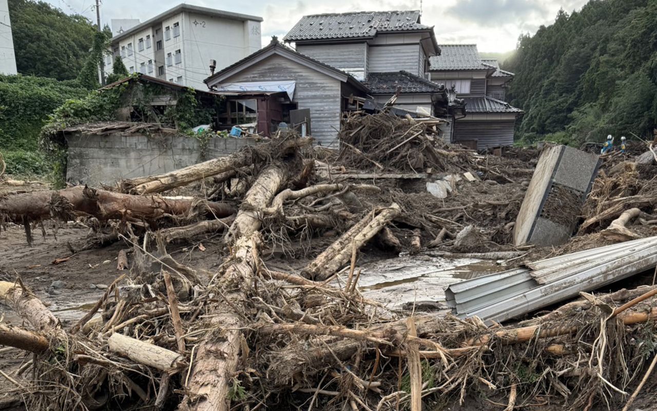 《能登豪雨中3女子》祖父の悲痛告白「2人で出張朝市に」.gsub(/