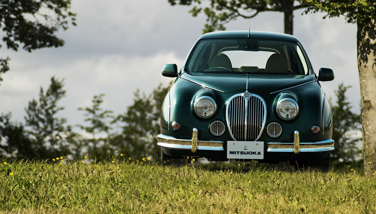 写真]《デザイン画公開》まずは新車をバラバラにして、完成した車には入魂の儀…日本で最も奇妙な自動車メーカー「MITSUOKA」がつくる“ヤバい車” |  文春オンライン