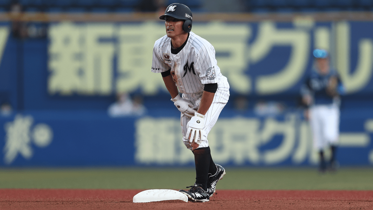 写真]新人から12年連続二桁盗塁の球団新記録達成 ロッテ・荻野貴司の