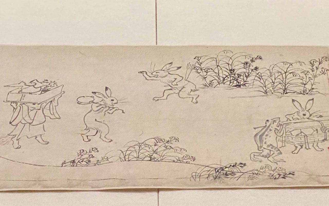 動く歩道 に乗りながらカエルとウサギの相撲を 上野で国宝 鳥獣戯画 全巻を一挙に観る 文春オンライン