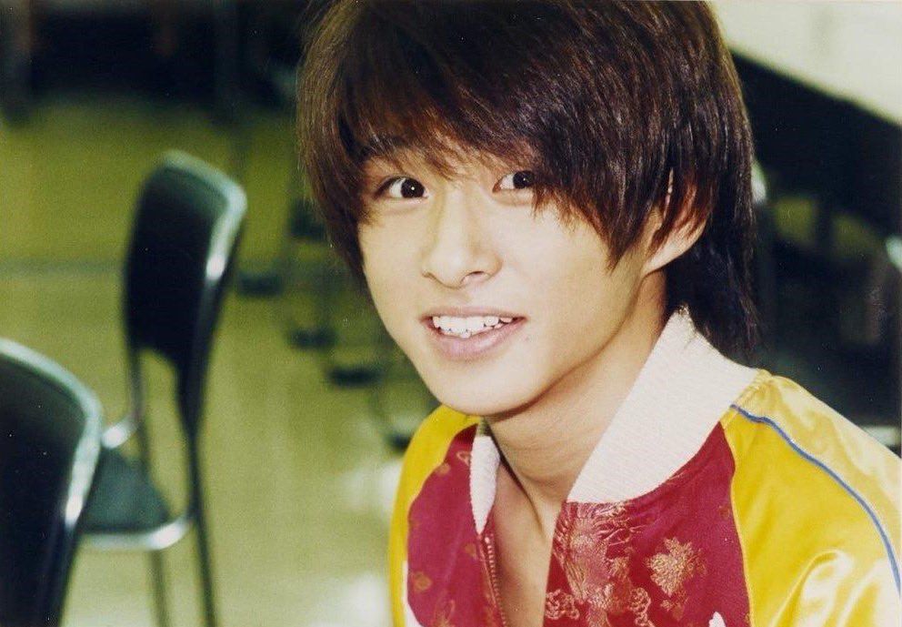 V6 三宅健　32枚　ジャニーズ公式写真 Amazon.co.jp: V6・【公式写真】・三宅健・JCロゴ・ジャニーズ