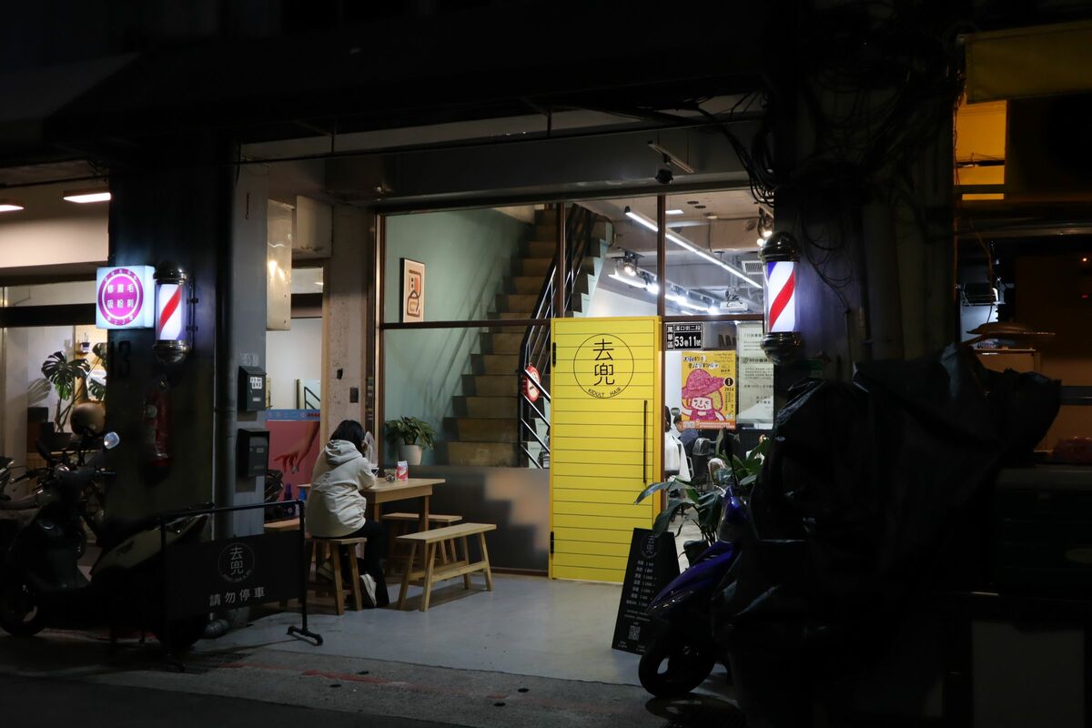 [写真](6ページ目)台湾選挙のやさしいせかい…比例区の得票第5位「おばさん連盟」の静かな野望 文春オンライン