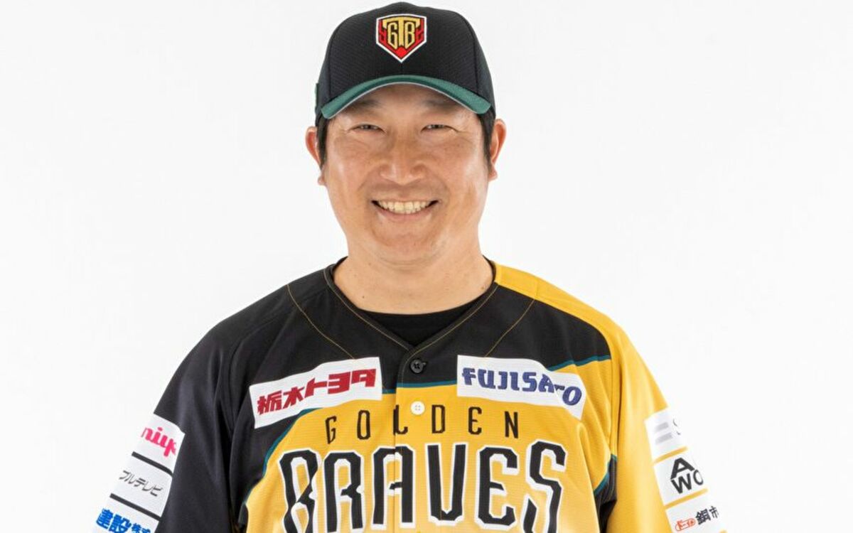 写真]「50歳まで現役でやれって言われてるんです」元ヤクルト・飯原誉