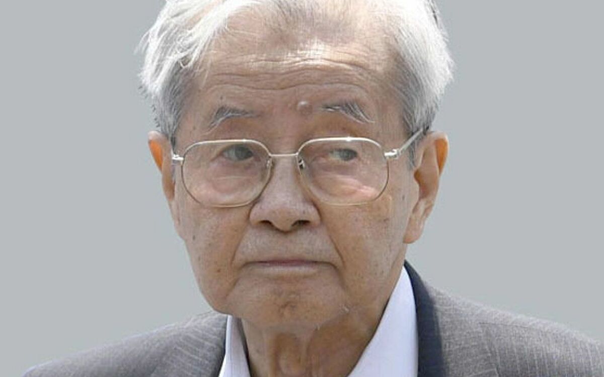 東京地検に出頭 池袋暴走 飯塚幸三被告90歳に起きたこと 街宣車 脅迫状 爆破予告 文春オンライン
