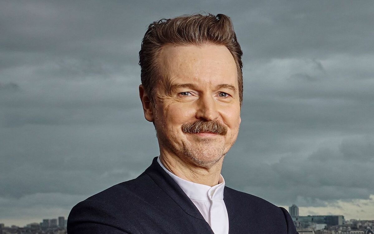 家族に起きた悲劇のせいで 精神がメチャクチャに まだ誰も見たことがない 2年目のバットマン とは 文春オンライン