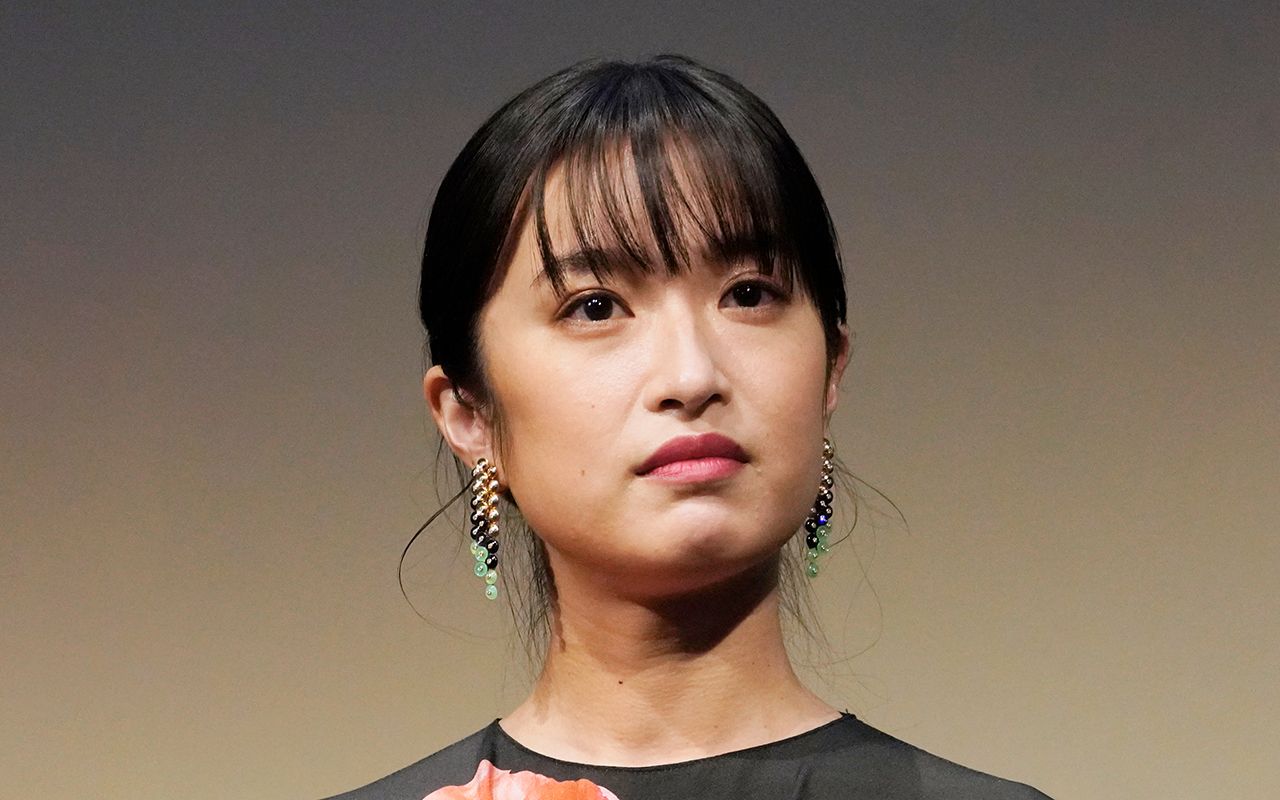 門脇 麦 おっぱい