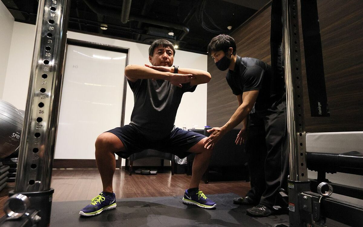 57歳の元文春記者がホンネで挑むライザップ カウンセリングで明かされた記者生活の 最大のリスク要因 とは 文春オンライン