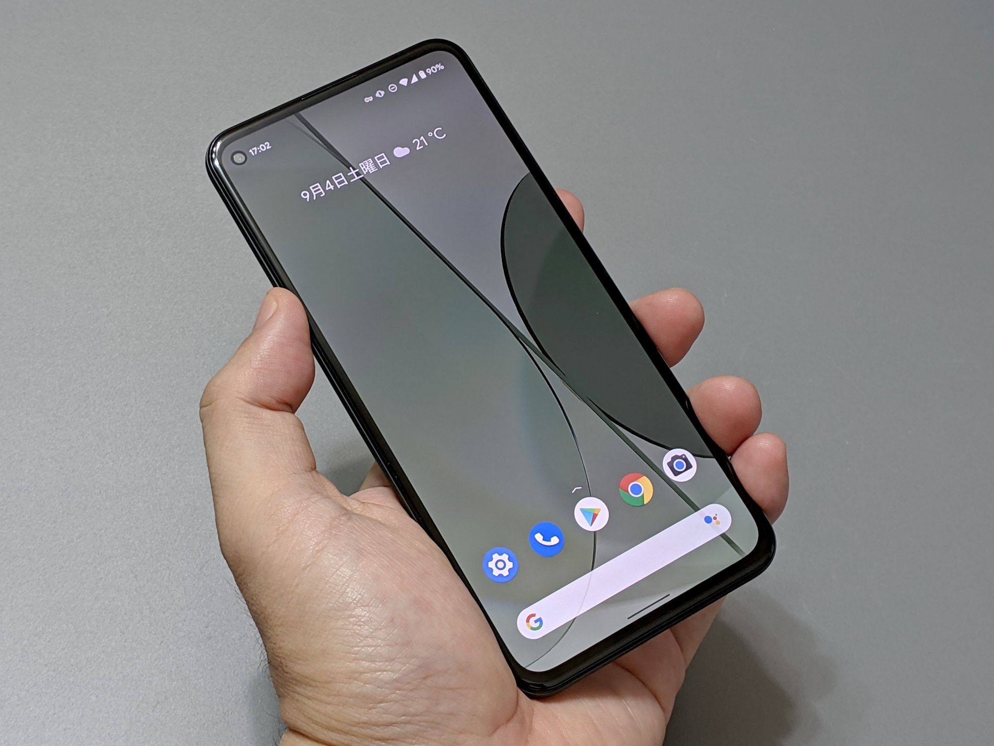 画面が大きくなったgoogleの新型スマホ Pixel 5a 5g 3つの いいところ と 気になるところ 文春オンライン Goo ニュース