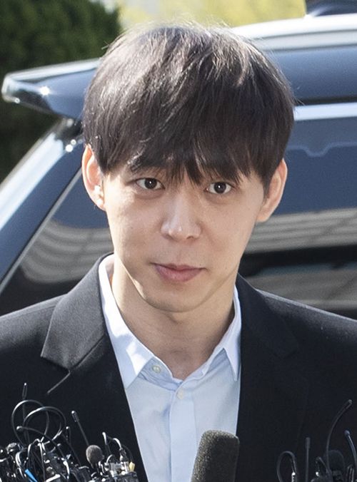 写真]JYJユチョンに所属事務所社長が怒りの告白「ユチョンを私は許す 