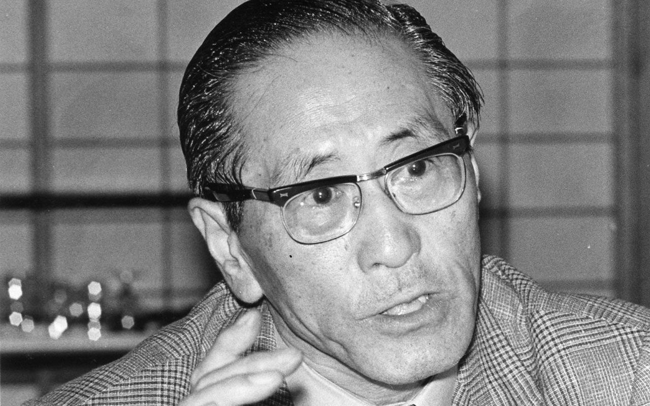 日本共産党　田中清玄　世界を行動する　サイン　署名　ロイズ　ハイエク　右翼　黒幕