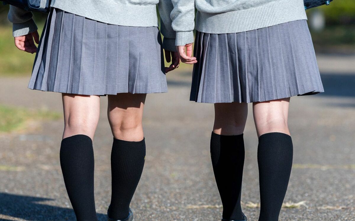 「スカートめくりと変わらないですよね」だから性犯罪はなくならない…「盗撮をいたずらの延長と考える」高齢男性に見た“日本のヤバさ” | 文春オンライン