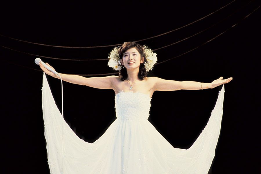 写真]山口百恵は人間ではない。菩薩なのだ……百恵を知らない若者にも