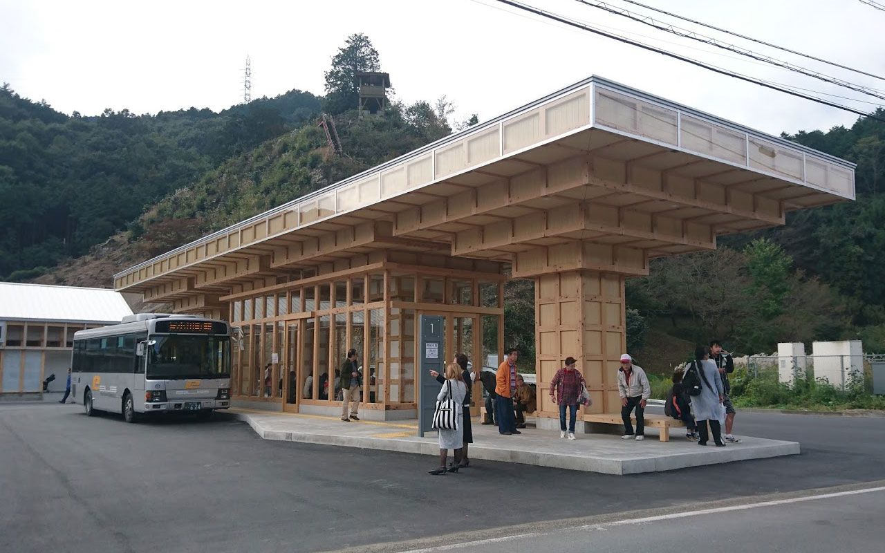 赤字だったバス会社が なぜ埼玉県川越市を シャッター街 から観光地にできたのか 文春オンライン