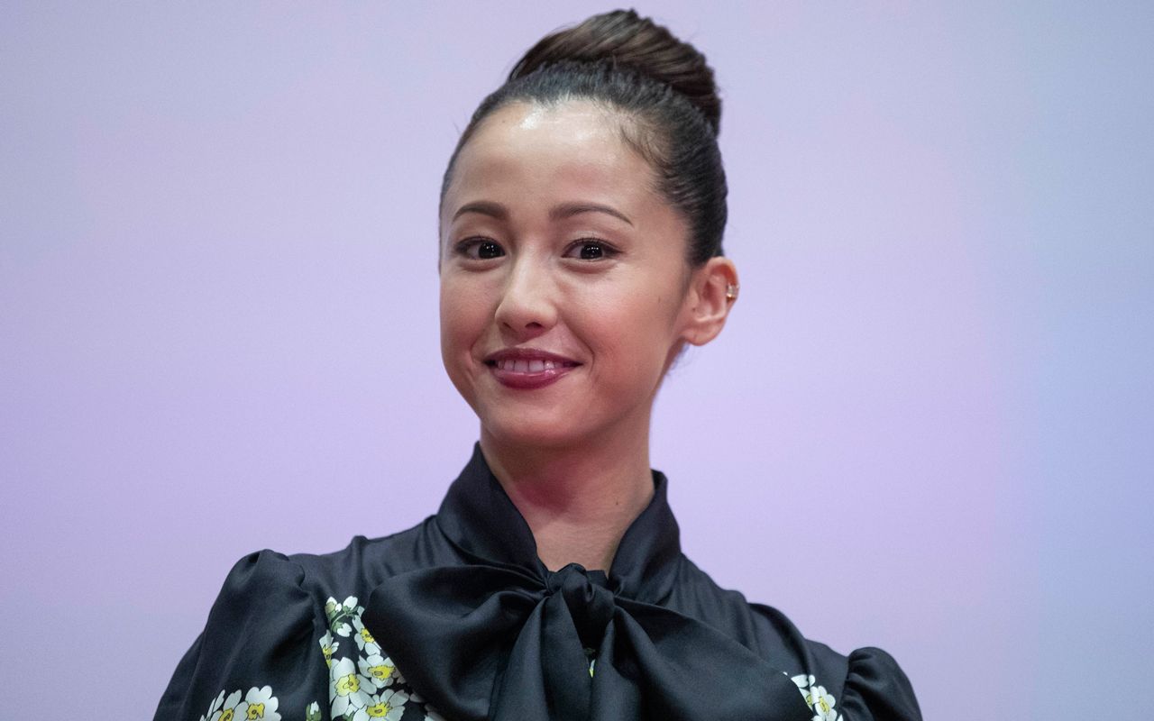 沢尻エリカと田口淳之介の保釈シーン 2019年 芸能人の謝罪 になぜ 劇的な変化 が起きたのか 文春オンライン