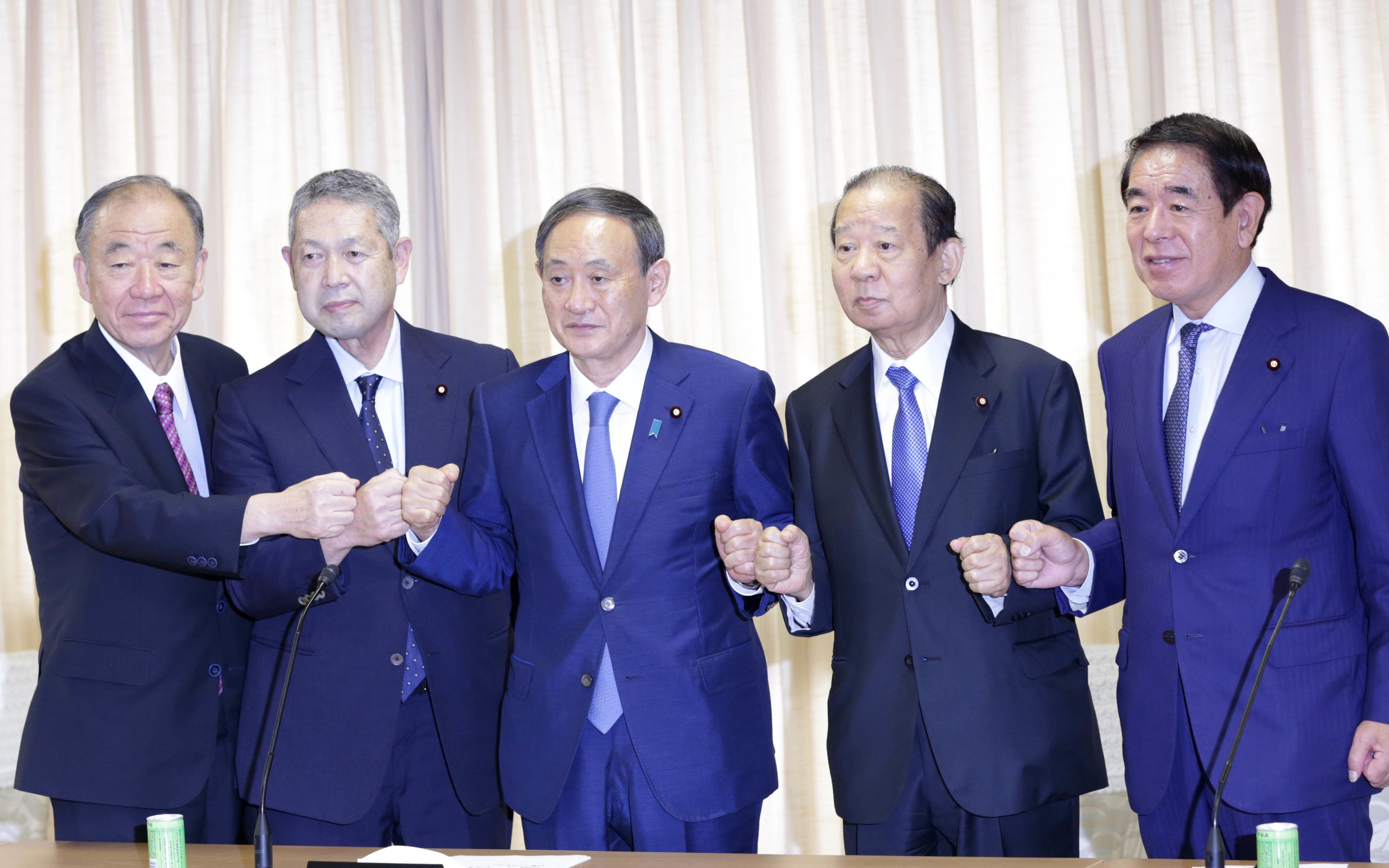 政調 会長 と は