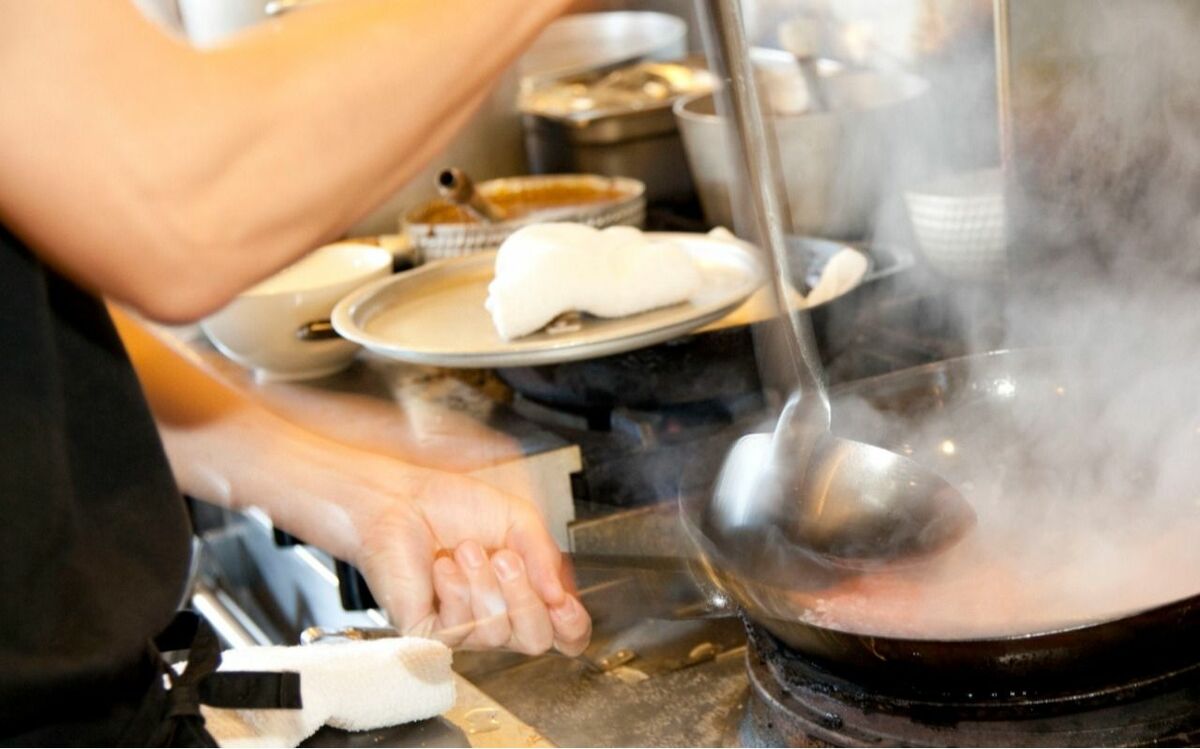 ハンバーグでもパスタでもない…デニーズが本気で作った「意外なメニュー」が新たな客層を呼び込んでいる納得のワケ | 文春オンライン