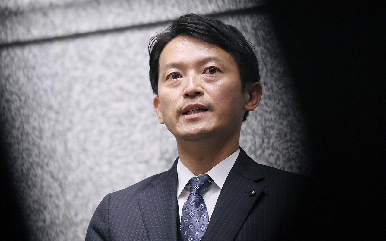 斎藤元彦知事（47）「異様な権力者」《女性PR社長が洩らした本音、“2500万円パーティ”LINE入手》