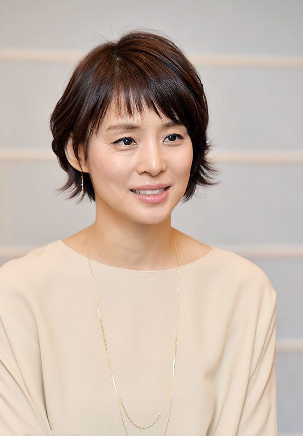 ご存知ですか 10月3日は石田ゆり子の誕生日です 文春オンライン