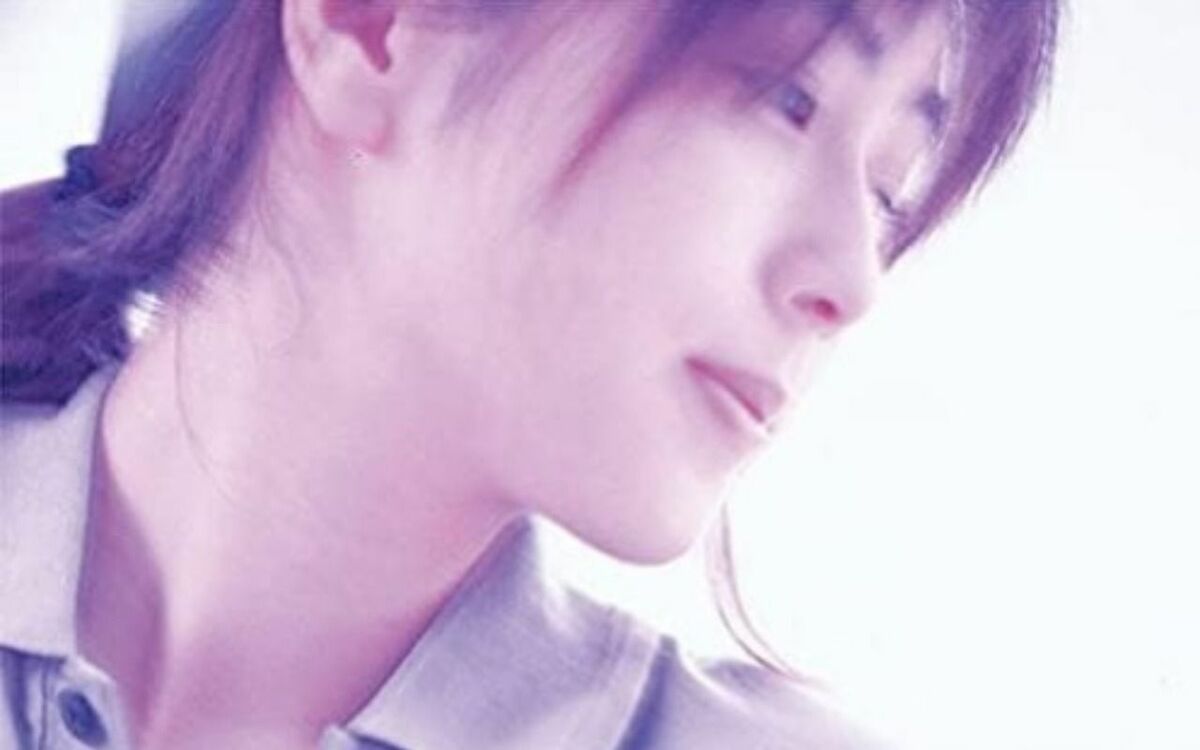 ☆ZARD　坂井泉水　1ドル紙幣　V Amazon.co.jp: 絶版／ ZARD 坂井泉水99年は区切りの年にしたい。写真集