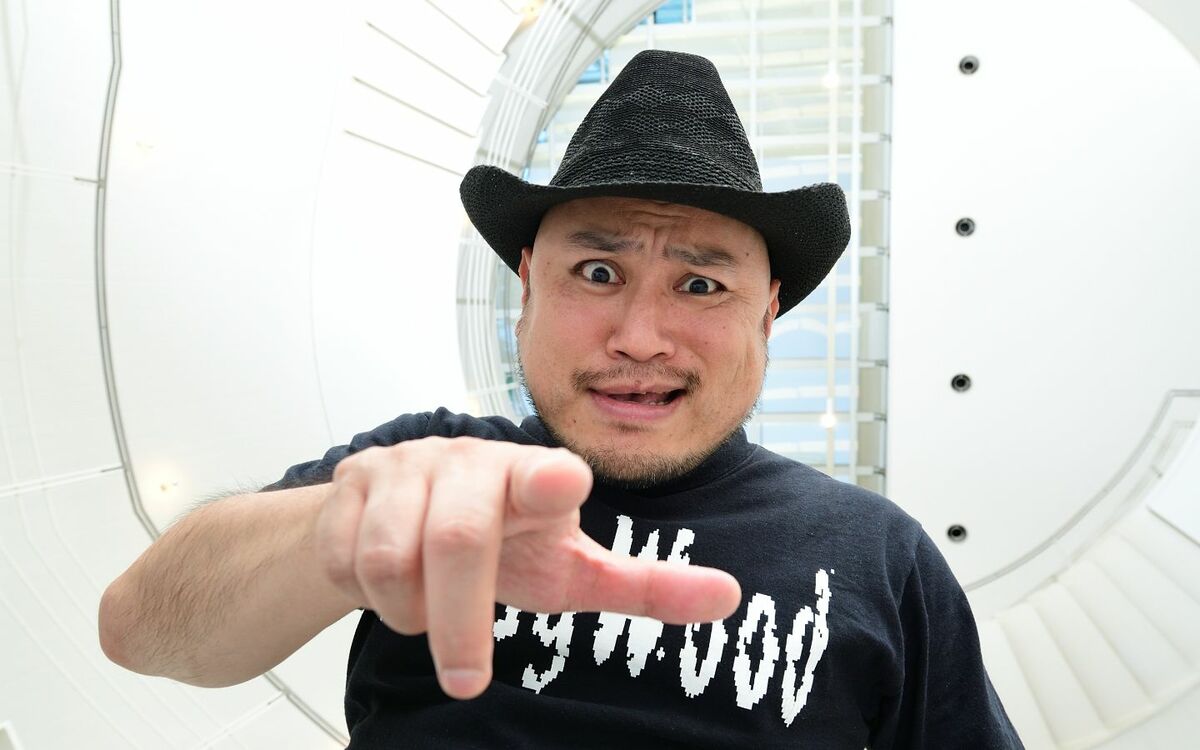 3ページ目 ザコシショウが明かす パンツ一丁はタモリさんへのオマージュ 文春オンライン