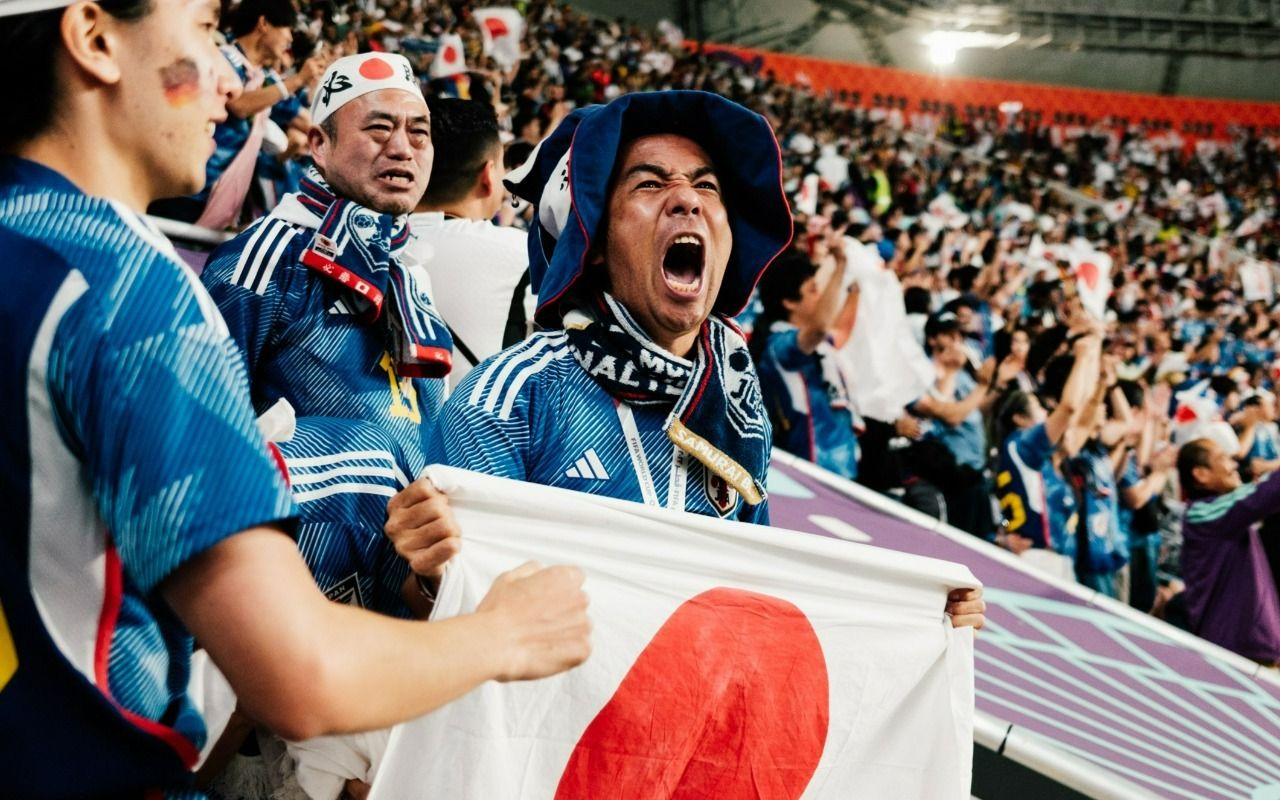 4万5000人収容のスタジアムが ニッポンコール で揺れた ドイツ戦 歴史的勝利 を目撃した日本サポーターの証言 文春オンライン