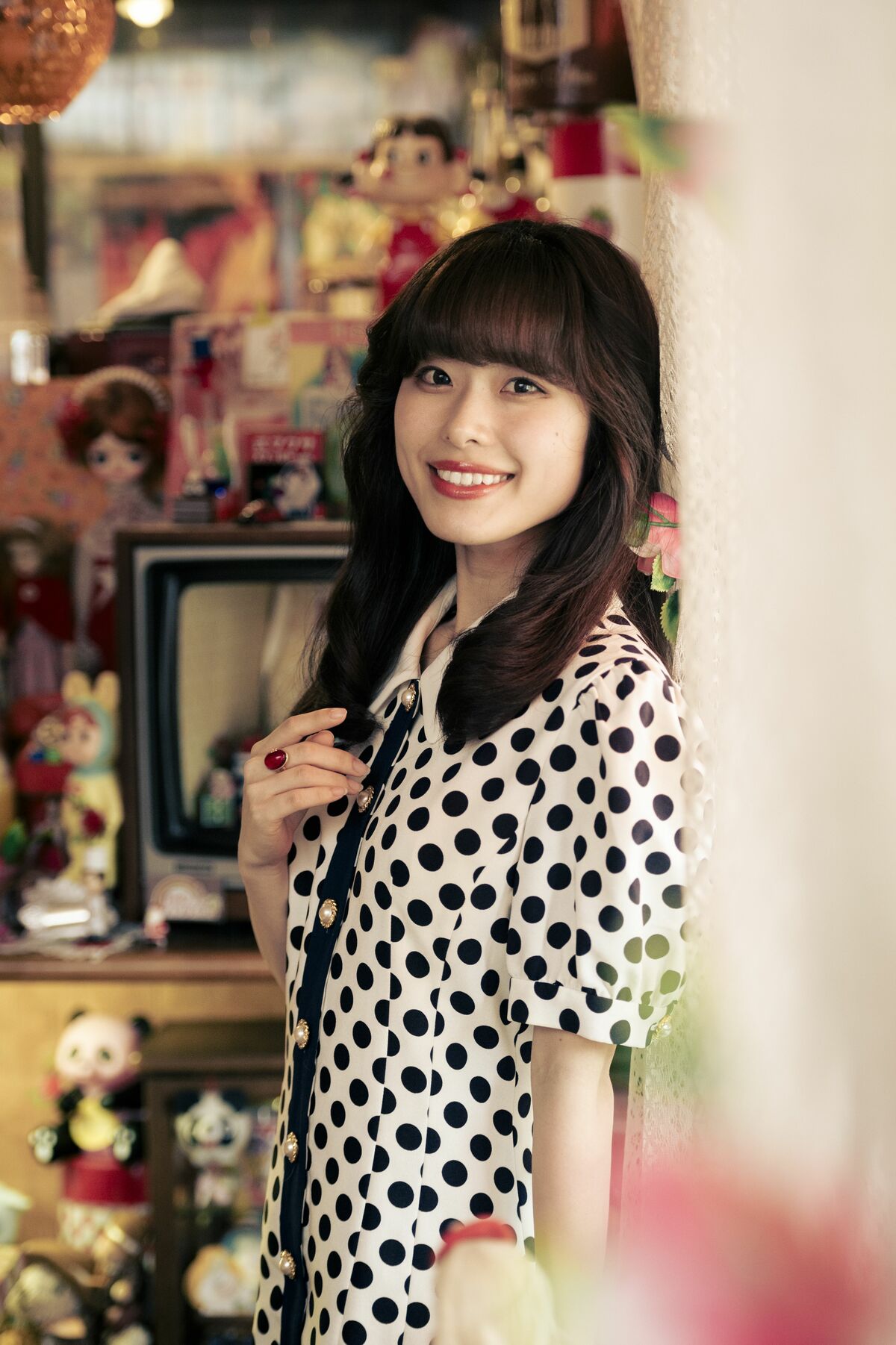 写真](12ページ目)紫色の“ド派手”なバブルスーツ姿を披露→男子から