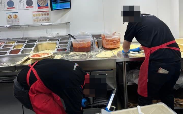 〈そろそろ誰か死んじゃいそう〉ドミノ・ピザ“激安キャンペーン”に注文殺到で全国の従業員が「助けて」