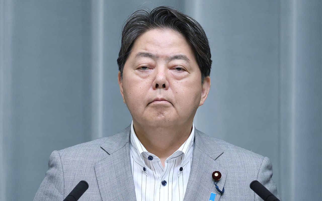 自分の字じゃない」林芳正・総務相に“ニセ領収書”疑惑発覚！ 元官房 