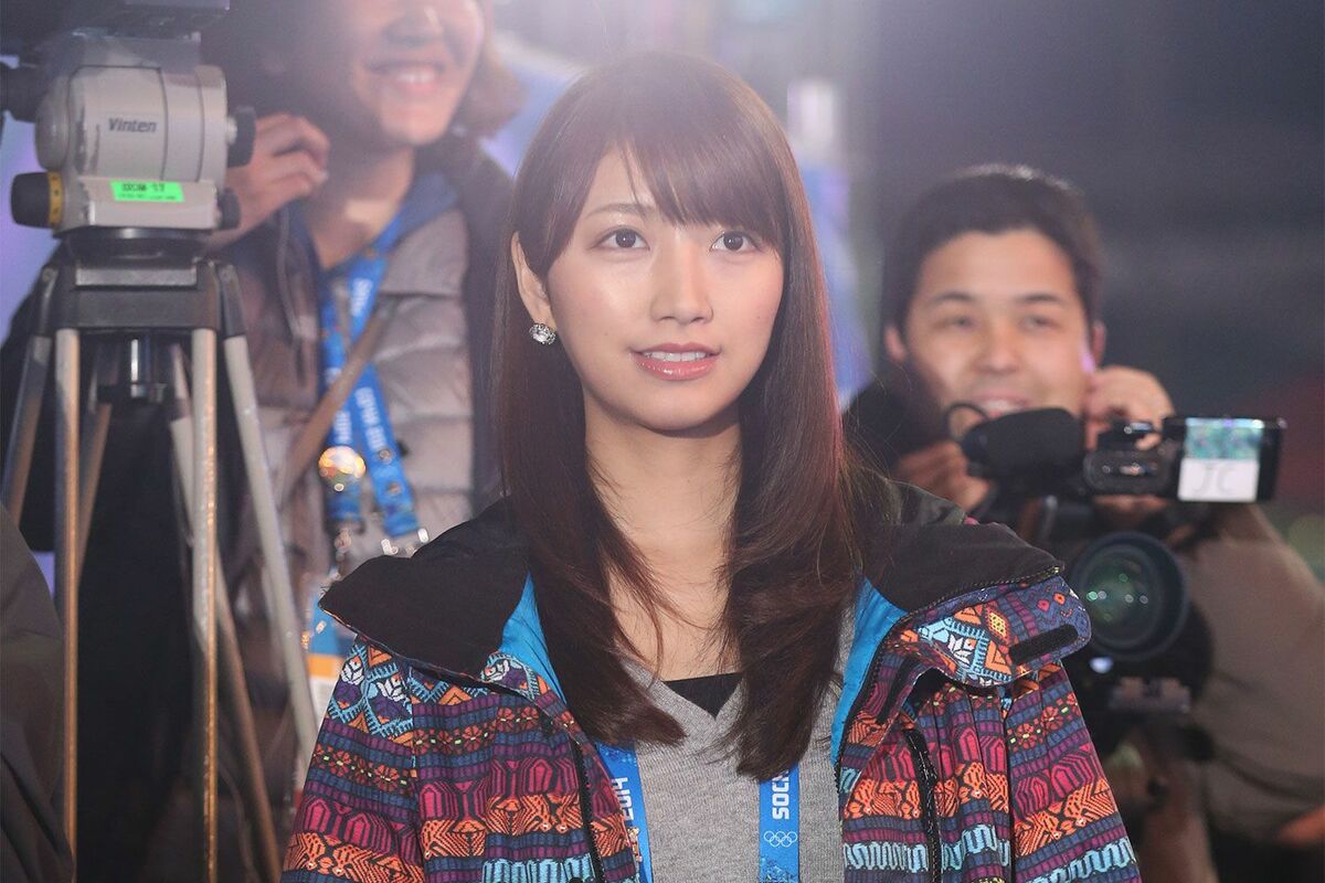 フジテレビアナウンサー 鈴木唯 直筆サインボール 女子アナ 井上清華 三田友梨佳 フジテレビアナウンサー 鈴木唯 直筆サインボール 女子アナ 井上清華