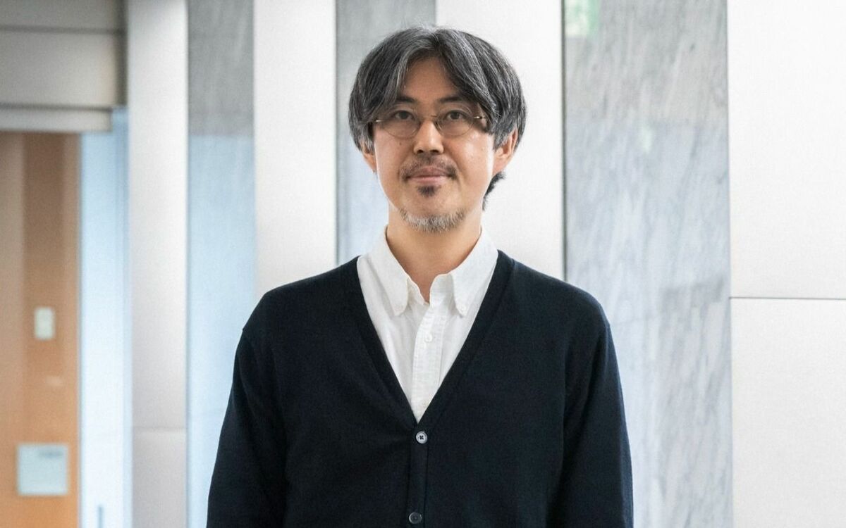 「こんな僕に相手いるのかな」48歳で婚活を始めた年収200万円の独身漫画家→“乃木坂46風”美女とデートに…結果は? 本人が明かした“まさかの結末” | 文春オンライン